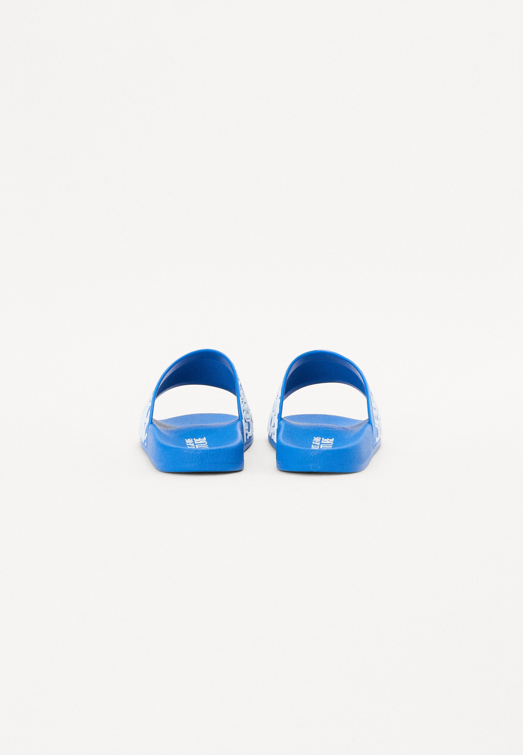Versace Jeans☆GUMMY LOGO バロック サンダル 2色【UK発】 Versace Jeans Couture GUMMY LOGO BAROQUE - Pool slides