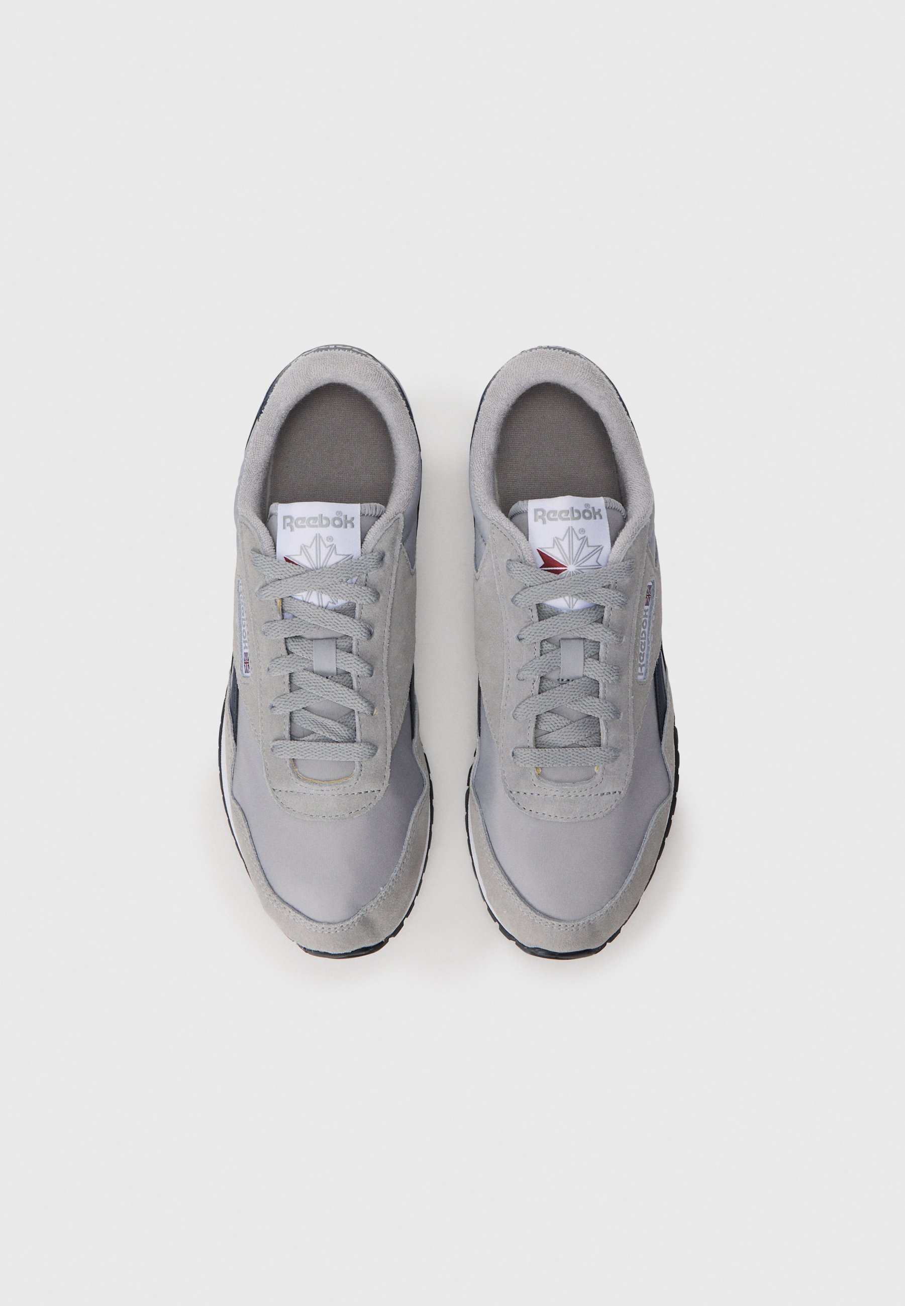 トップス REEBOK everyone CLASSIC BORDER T GRAY Reebok Classic CLASSIC AZ UNISEX - Trainers - grey/vector navy