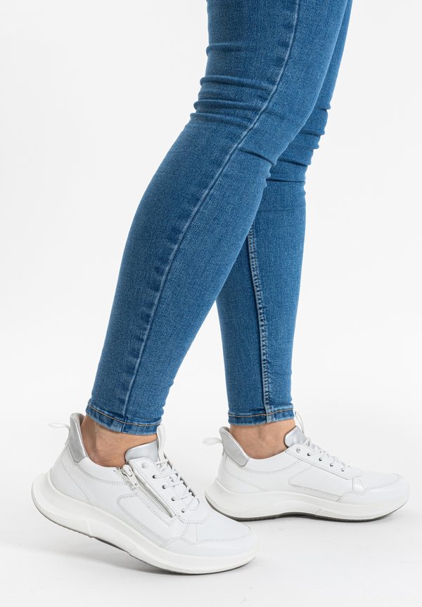 MOTION - Sneaker low