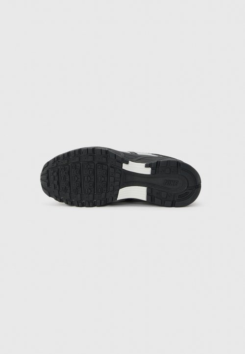 Nike Zapatillas de niño Casual P-6000 GS Negro — photo 5