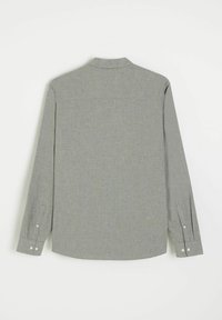 Szara koszula z długim rękawem leżąca płasko, pokazana z tyłu, z zapiętymi mankietami i klasycznym kołnierzem.