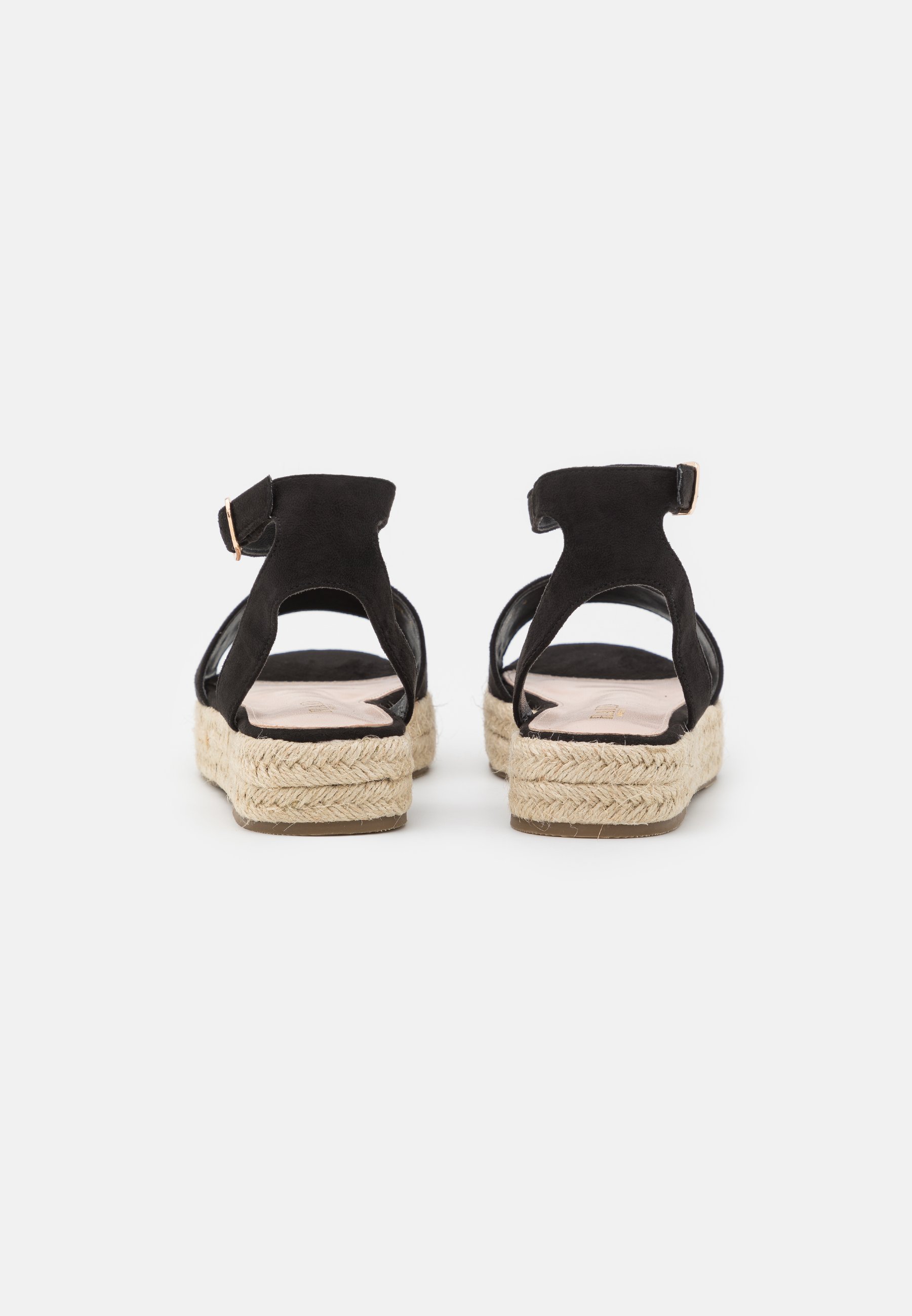 raid wide fit sandals