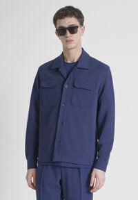 Niet geselecteerd, blue navy