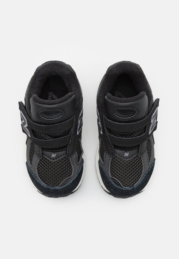 2002 – Walkingschuh