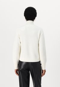 KARL LAGERFELD Sweter