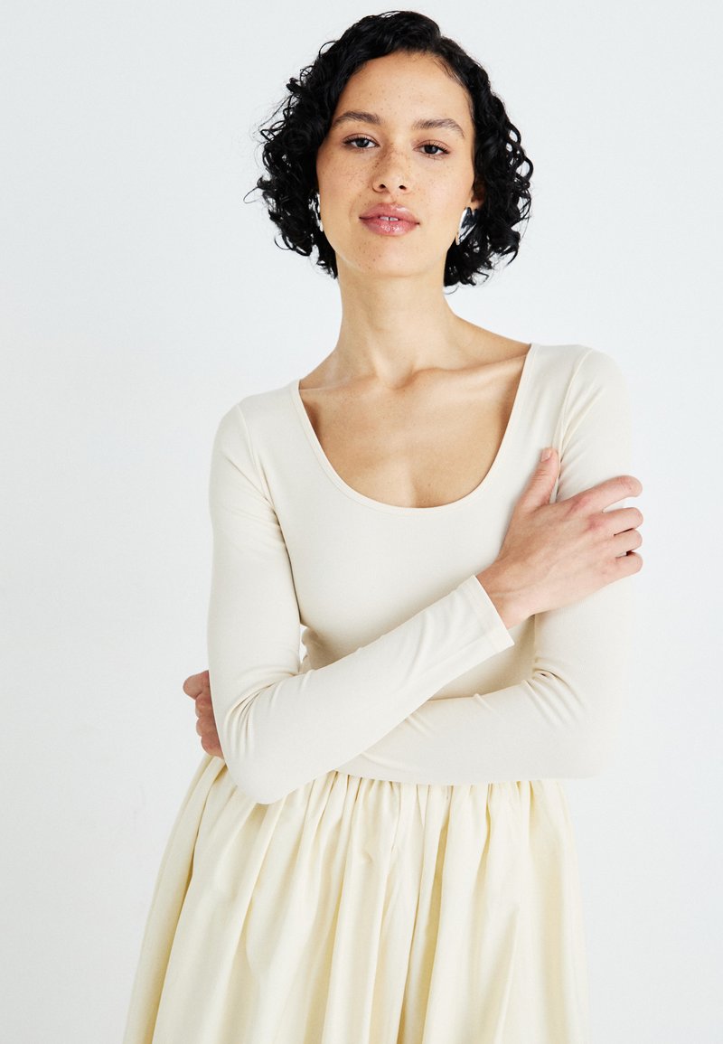 Sister Jane DARLING FITTED MIDI DRESS - Day dress - cream/off-white - Zalando Sister Jane DARLING FITTED MIDI DRESS - Day dress - cream/off-white - Zalando