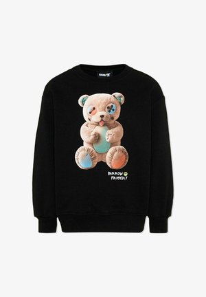 Sweat-shirt noir avec un dessin d'ours en peluche doté d'yeux en boutons dépareillés et de patchs colorés, avec le texte "BARROW FRIENDLY" en dessous.