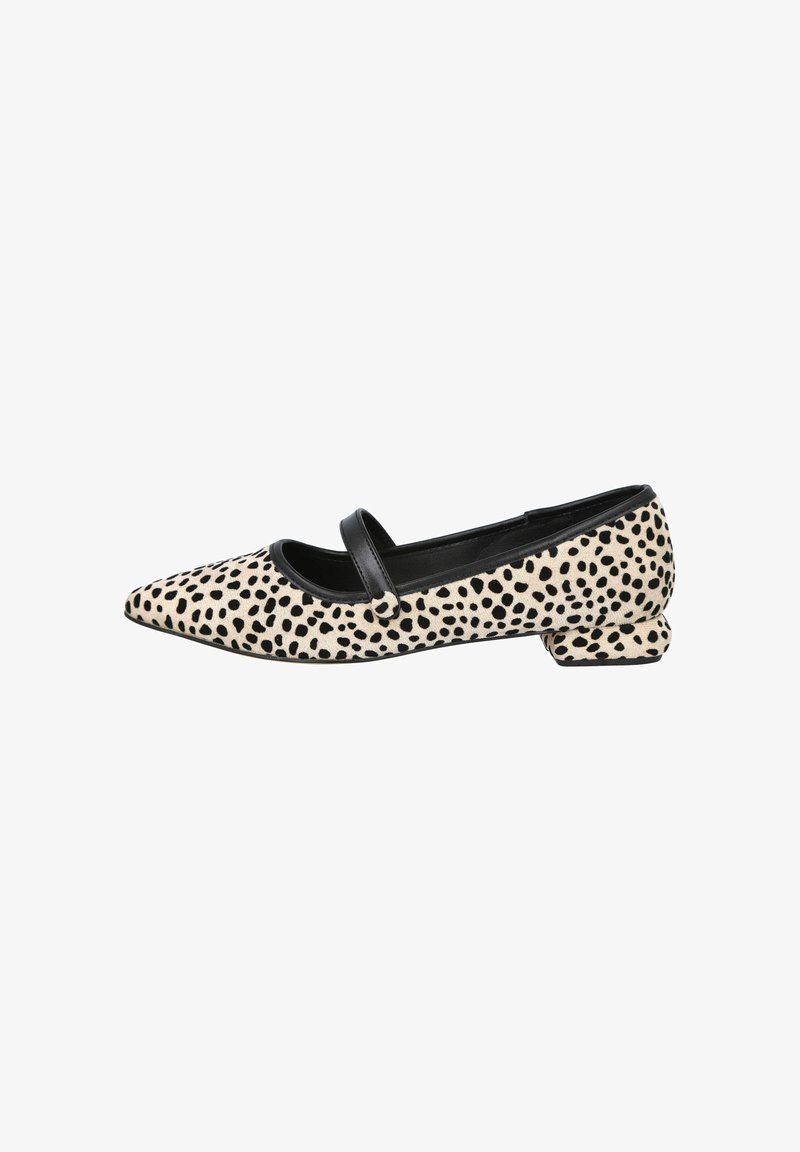 Zapato plano de estampado de leopardo hecho de tela suave, con punta afilada, ribete negro y un exclusivo tacón cuadrado para mayor estabilidad.