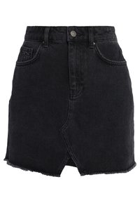 Gonna mini in denim nero con spacco frontale, orlo sfilacciato, design a cinque tasche e chiusura a bottone in vita.
