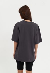 Even&Odd Μπλουζάκι με στάμπα - anthracite