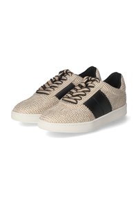 Beige Strick-Sneaker mit schwarzen Lederakzenten. Flache schwarze Schnürsenkel und gepolsterte schwarze Innenauskleidung. Weiße Gummisohle mit subtiler Textur.