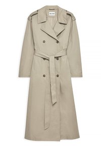 Gaiši brūns trenčkotis, kas izgatavots no viegla auduma. Iespējas ar dubultiem pogām, jostu vidukļa daļā un apkakli ar plecu uzplečiem.