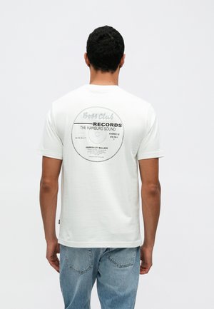 Nyomott mintás póló - white