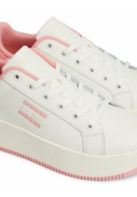 Tommy Jeans FLATFORM - Sneaker low - tickled pink
