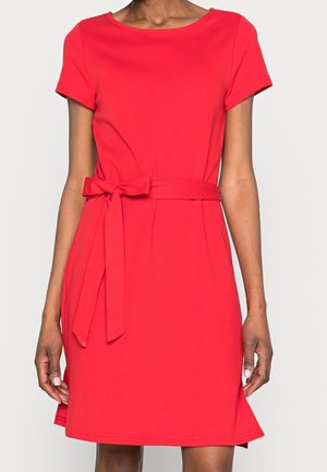 Sukienka z dżerseju