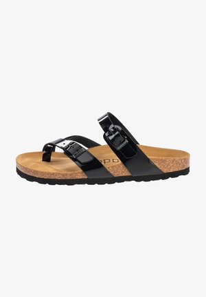 Schwarze Lackleder-Sandale mit zwei verstellbaren Riemen, Korkfußbett und strukturierter Gummisohle für besseren Halt.