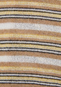 Gebreide stof met horizontale strepen in bruin, wit, geel en zwart. Opengebreide textuur zorgt voor een lichtgewicht uitstraling.