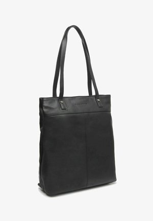 Bolso tote de cuero negro con largas asas para el hombro, forma rectangular, detalle minimal de costuras y logotipo sutil embosado en la parte superior frontal.