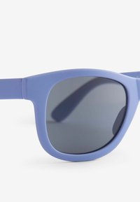 Next Solglasögon - lilac purple