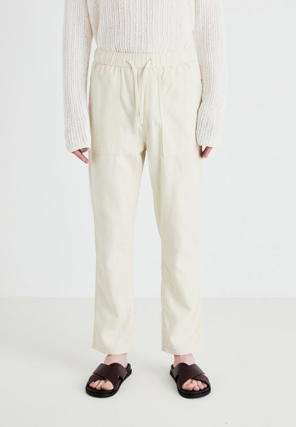 UTILITY DRAWSTRING - Trousers - soy bean