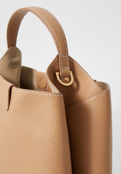 Ree Projects ELIEZE - Bolso de mano - clay