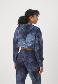Nebbia RE-FRESH - Majica s kapuljačom - blue