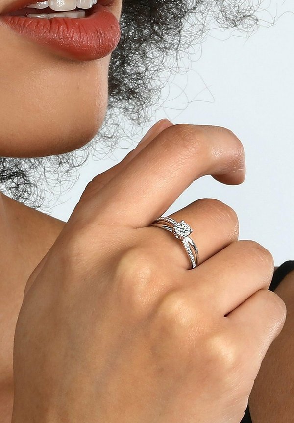 Ring - witgouden kleur