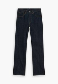 Vaqueros de mezclilla azul oscuro con corte recto, con costuras naranjas, diseño de cinco bolsillos y herrajes plateados en la cinturilla.