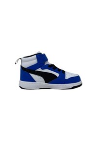 Baskets montantes bleu et blanc avec des accents noirs, présentant un design à lacets, une sangle Velcro et une tige en cuir texturé.