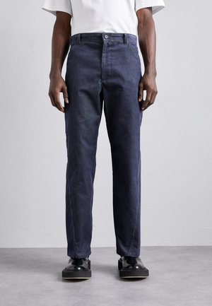 WOOD WOOD WILSON TWISTED SEAM TROUSERS - Nohavice - envy green