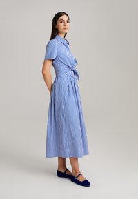 Thumbnail Image 4