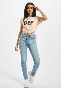 DEF SIZZA  - Printtipaita - rose