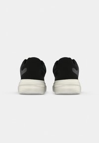 Guess ELBA - Joggesko - black