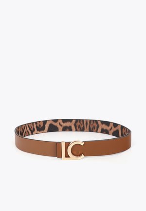 Ceinture en cuir marron avec boucle dorée "LC" et tissu imprimé léopard à l'intérieur, présentée sur fond blanc.