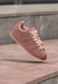 CAMPUS 00S - Scarpe skate - warm sandstone/blush pink