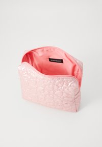 Even&Odd Necessär - light pink