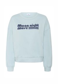 Světle modrý sweatshirt s dlouhými rukávy a textem "moon night muse" a vlnovými liniemi v tmavě modré na hrudi.