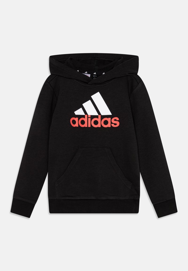 Felpa nera con cappuccio e tasca frontale, con logo Adidas bianco e dettagli rossi. Realizzata in un morbido tessuto testurizzato, con cappuccio regolabile tramite un cordoncino.