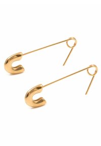 Pendientes de color dorado con un diseño curvado en forma de C. Hechos de metal brillante, cuentan con un sencillo mecanismo de cierre de pasador y aro.