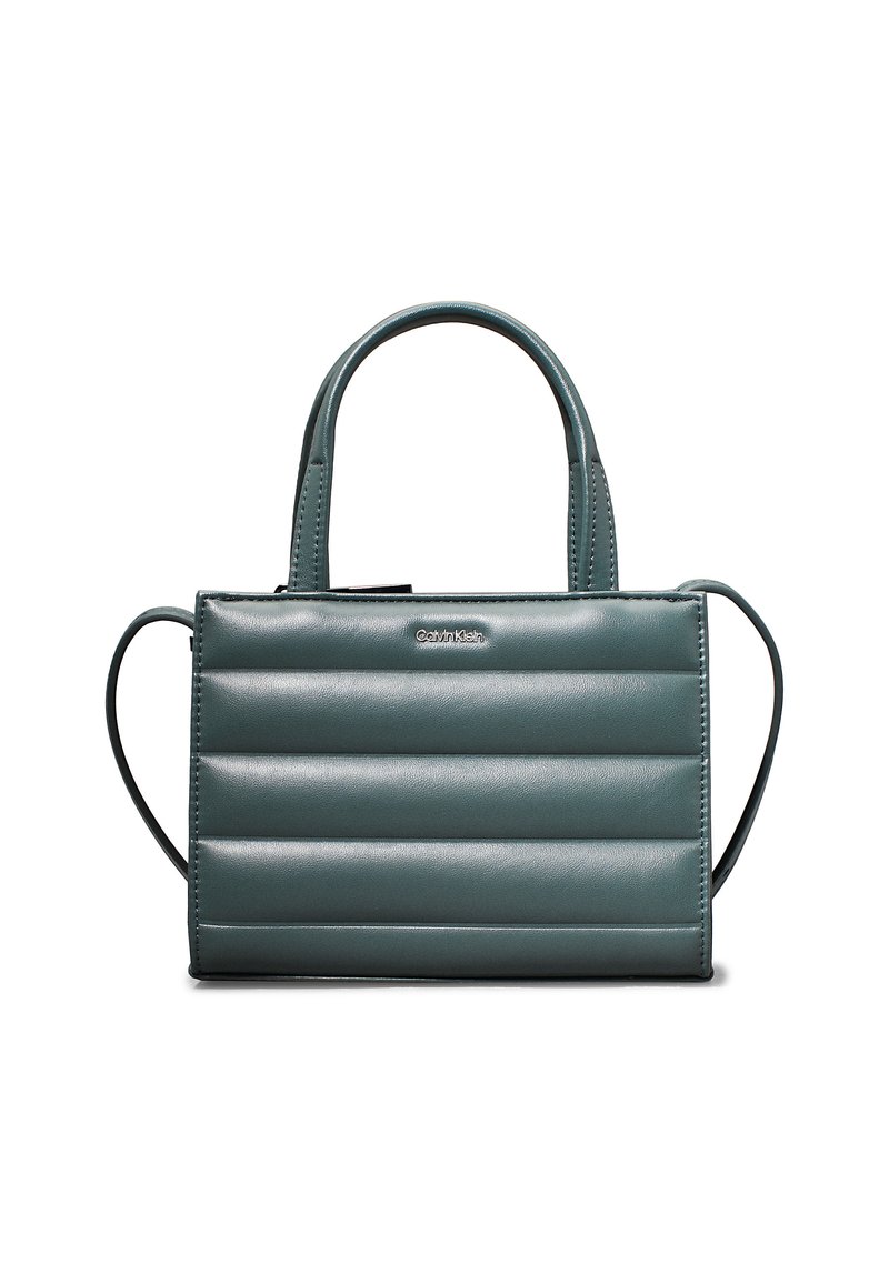 Borsa a tracolla verde in pelle sintetica con motivo trapuntato orizzontale, manici superiori e una tracolla staccabile. Logo visibile sul davanti.