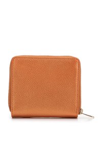Portefeuille en cuir orange avec une finition texturée, de forme rectangulaire, fermeture zippée et quincaillerie en acier inoxydable. Design compact et fonctionnel.