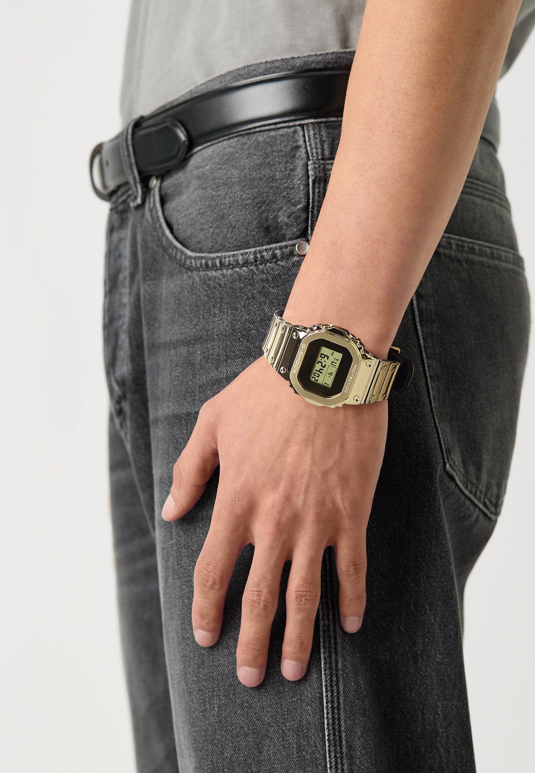 Casio G-Shock GM-5600SG-9ER Skeleton Gold Series | Helveti.cz