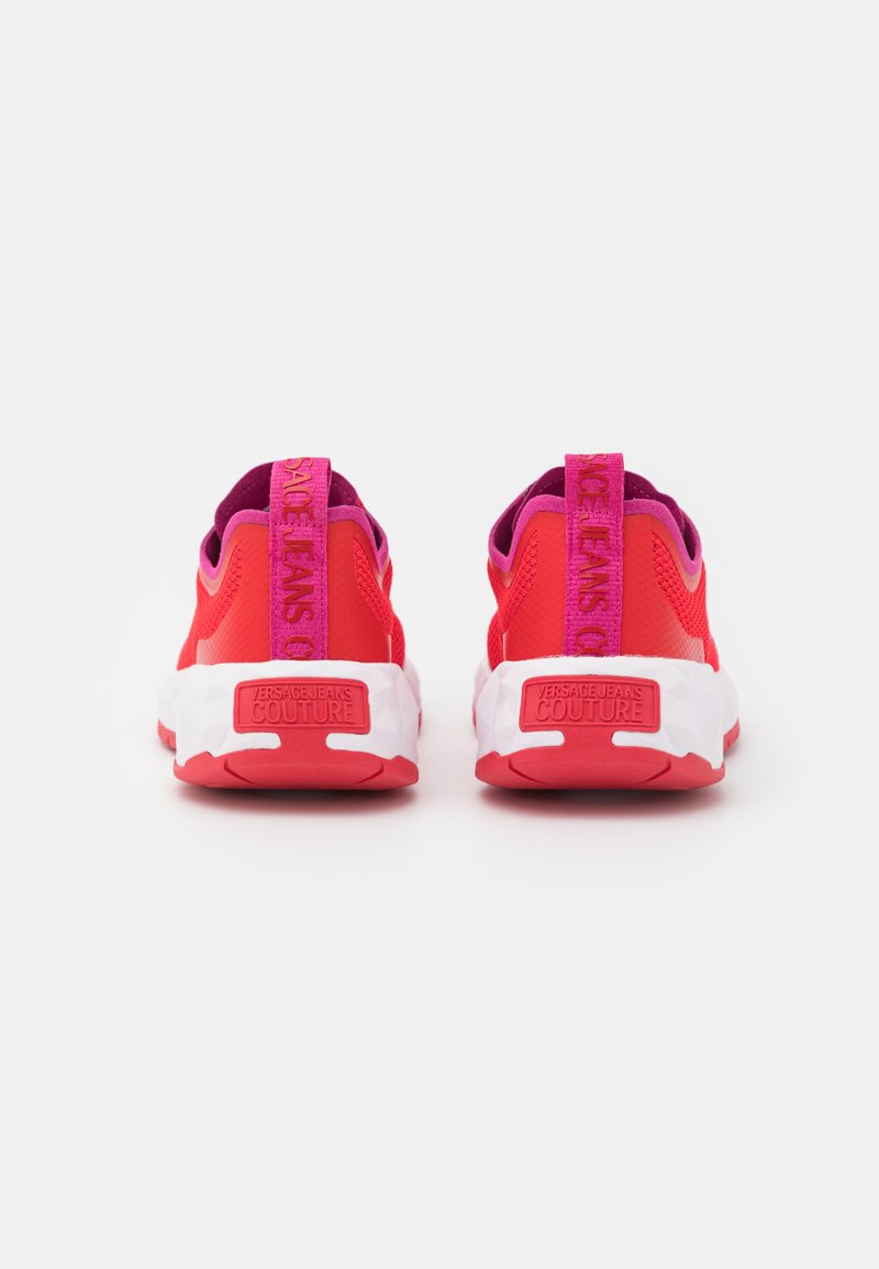 Damen Sneaker low | Versace Jeans Couture ATOM MAIN Sneaker low fuxia/poppy/pink - EA20365 Damen Sneaker low | Versace Jeans Couture ATOM MAIN Sneaker low fuxia/poppy/pink - EA20365