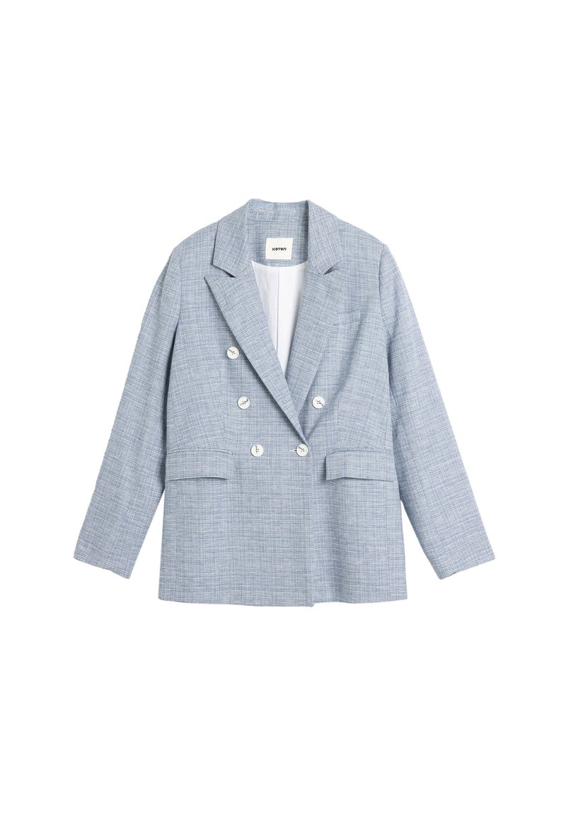 Lichtblauwe, dubbelzijdige blazer van een textuurstof, met een notch-revers en twee voorknopzakken. Bevat vier witte knopen.