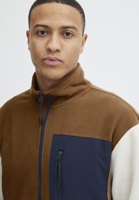 Blend BHSWEATSHIRT - Pulover iz flisa - otter