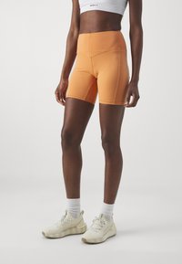 Nebbia HIGH WAISTED BIKER SHORTS - Pajkice - orange
