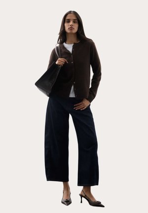 Marks & Spencer, Strickjacke - bitter chocolate