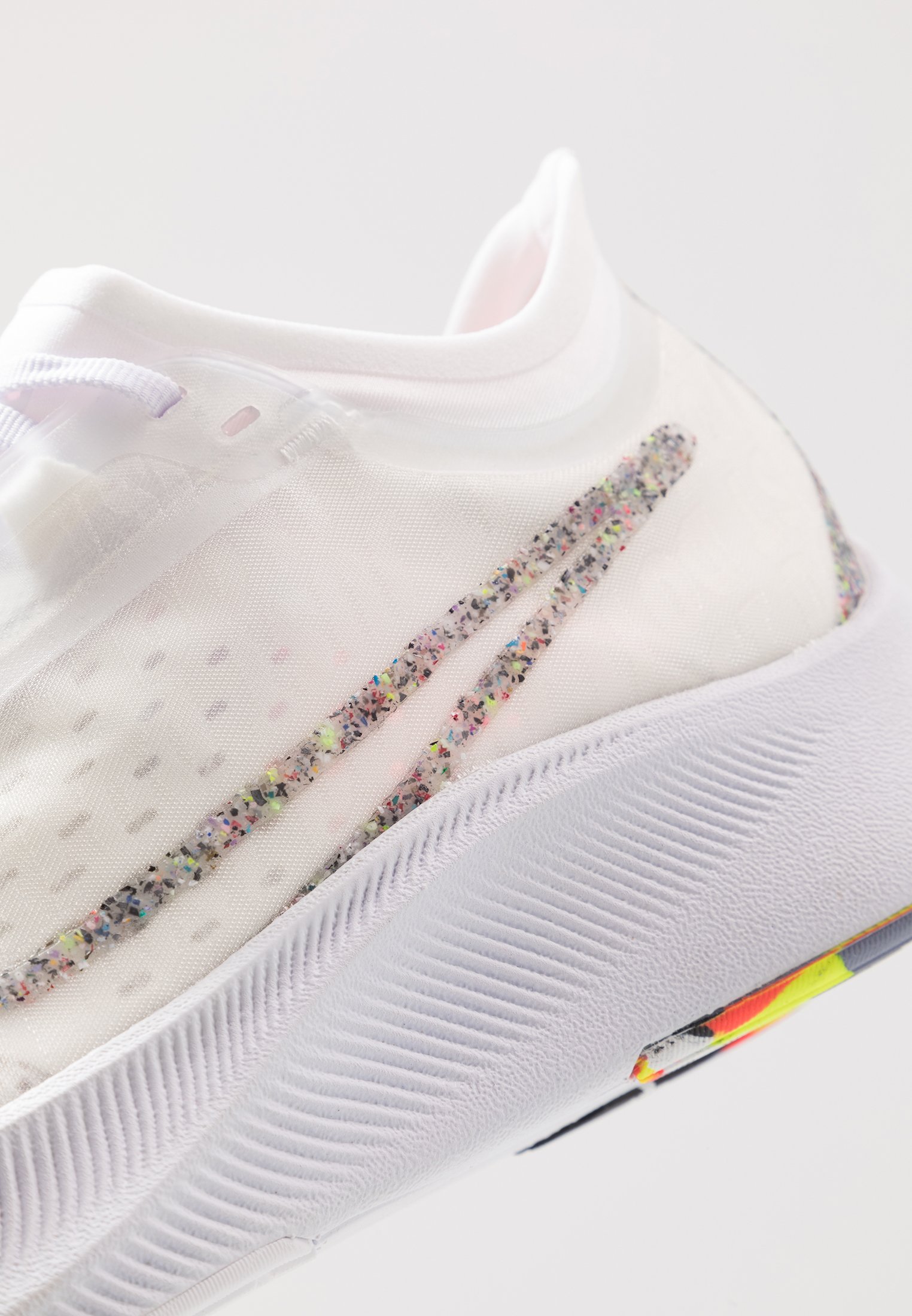 Nike Performance ZOOM FLY 3 Nøytrale løpesko whitelava Nike Performance ZOOM FLY 3 PRNT PRM Nøytrale løpesko