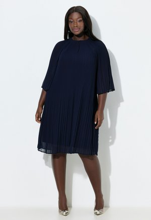 PLEATED  - Jurk - dark marine