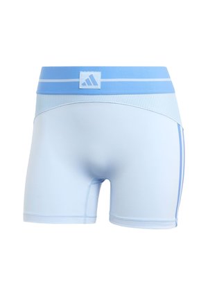 Pantalones cortos deportivos de color azul claro con un diseño ajustado. Presenta una cintura acanalada y rayas laterales sutiles en un azul más oscuro.